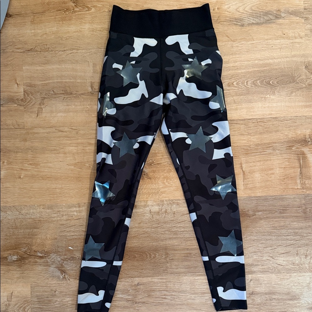 Ultracor Black and Gray Star Leggings